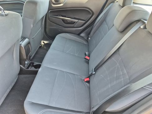 Used 2018 Ford Fiesta SE FWD image 19