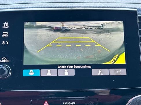 Used 2021 Honda Pilot Touring image 28