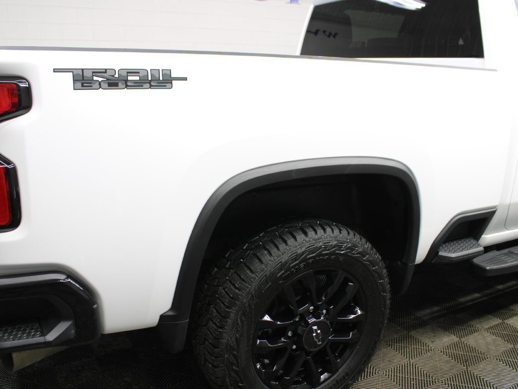 Used 2025 Chevrolet Silverado 2500 LT w/ Trail Boss Package AWD/4WD image 44