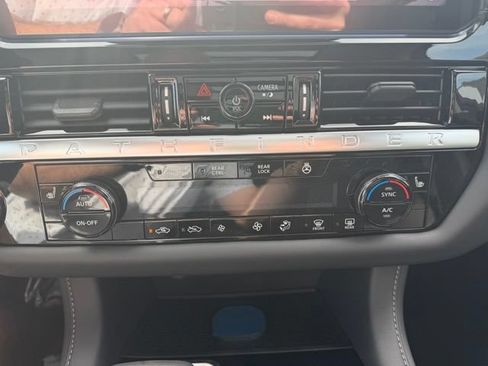 New 2026 Nissan Pathfinder SL AWD/4WD image 28