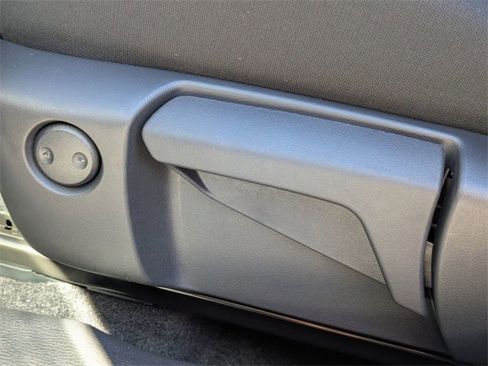 New 2025 Mitsubishi Outlander ES image 22