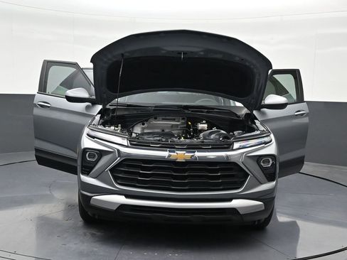 Used 2024 Chevrolet TrailBlazer LT FWD image 36