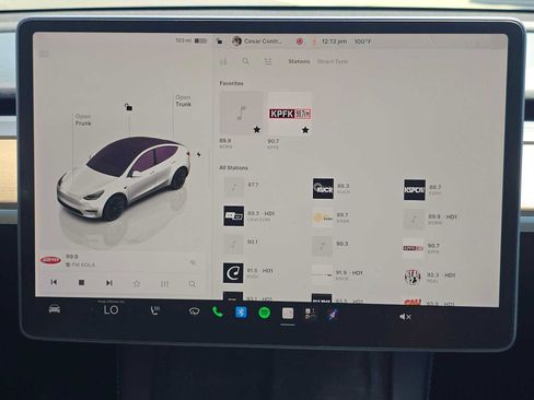 Used 2022 Tesla Model Y Long Range AWD/4WD image 27