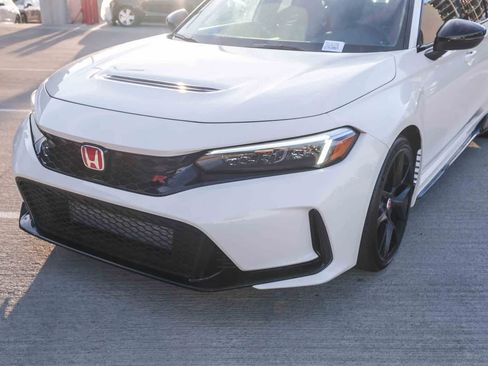 Used 2024 Honda Civic Type R image 11