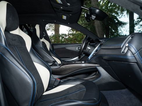 Used 2023 Aston Martin DBX 707 image 15