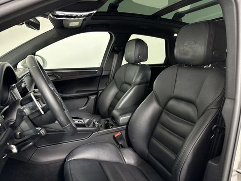 Certified 2023 Porsche Macan GTS AWD/4WD image 5