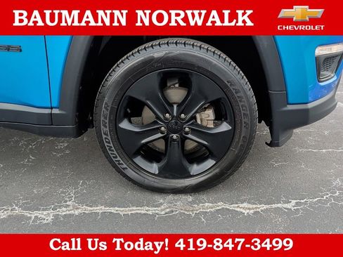 Used 2021 Jeep Compass Latitude AWD/4WD image 10