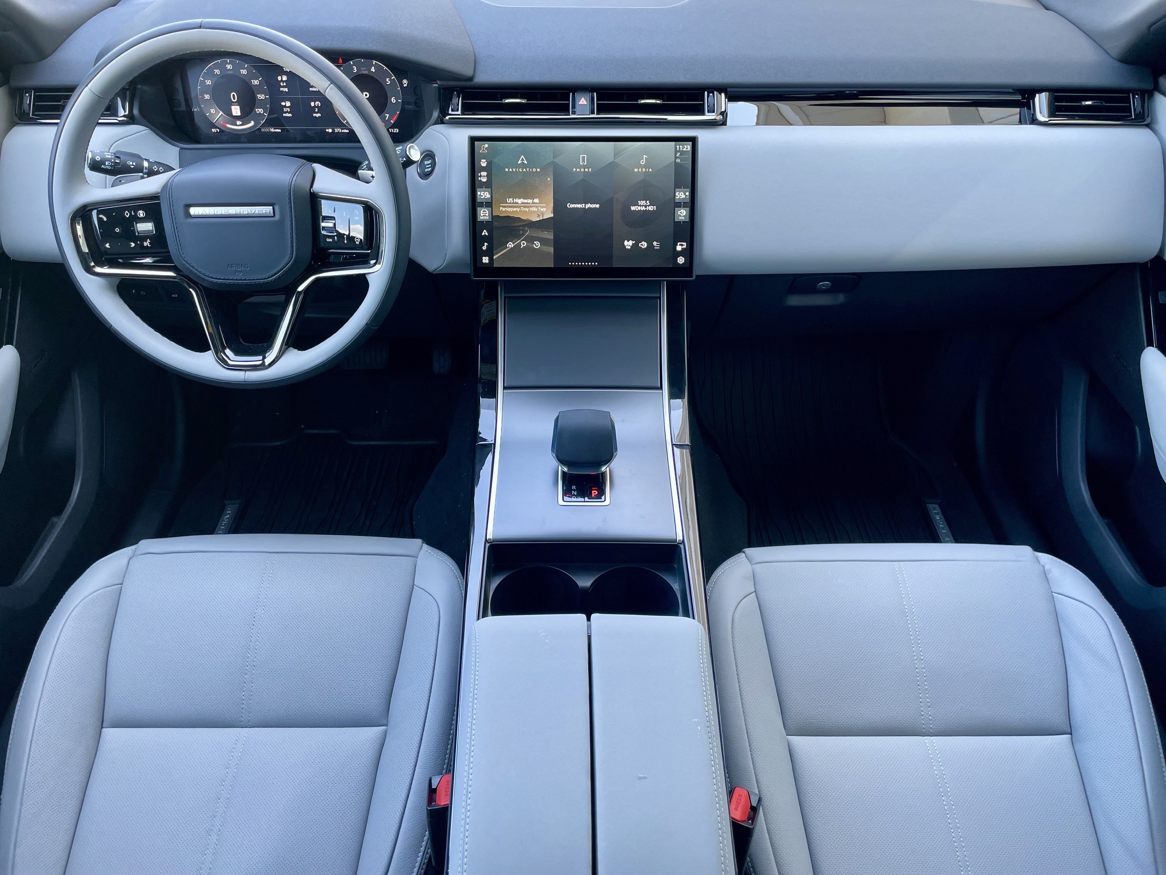 New 2026 Land Rover Range Rover Velar S AWD/4WD image 16
