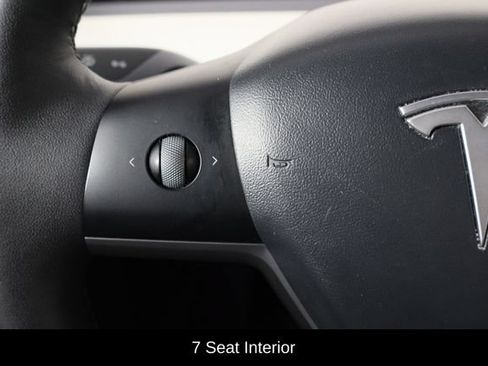 Used 2021 Tesla Model Y Long Range AWD/4WD image 8