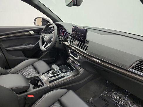 Used 2023 Audi SQ5 Premium Plus w/ Premium Plus Package AWD/4WD image 19