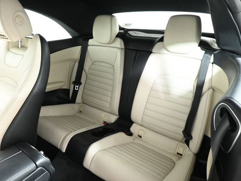 Used 2019 Mercedes-Benz C 300 4MATIC Cabriolet image 6
