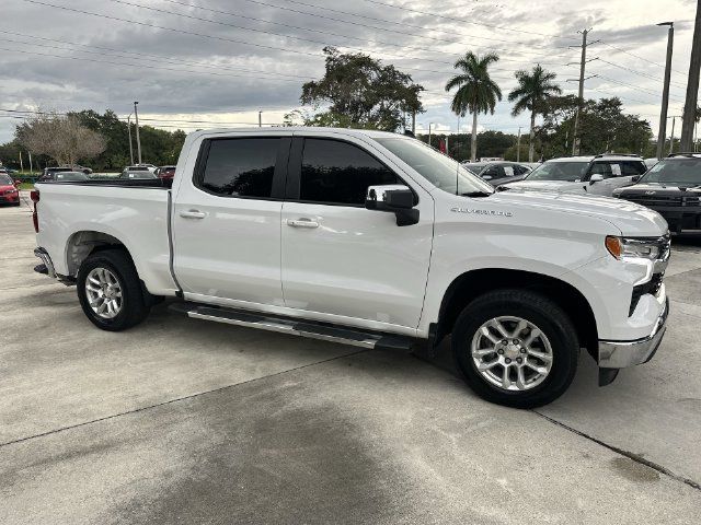 Used 2024 Chevrolet Silverado 1500 LT RWD image 17