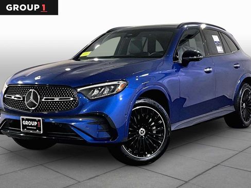 Used 2023 Mercedes-Benz GLC 300 4MATIC image 1