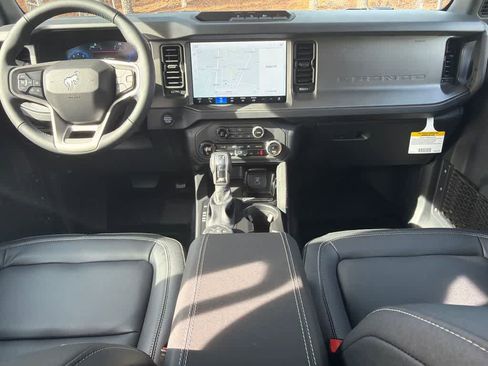 New 2025 Ford Bronco Big Bend w/ Black Diamond Package AWD/4WD image 19