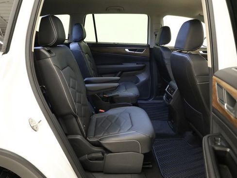New 2026 Volkswagen Atlas SE image 31