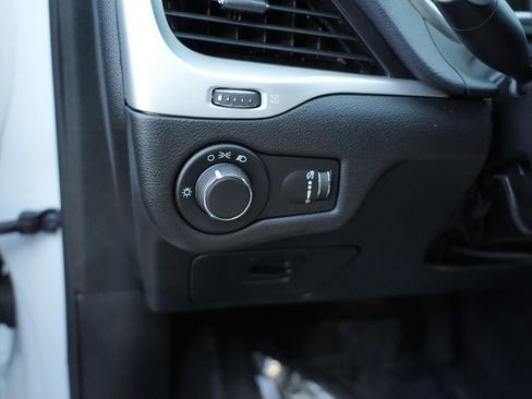 Used 2017 Jeep Cherokee Sport image 17