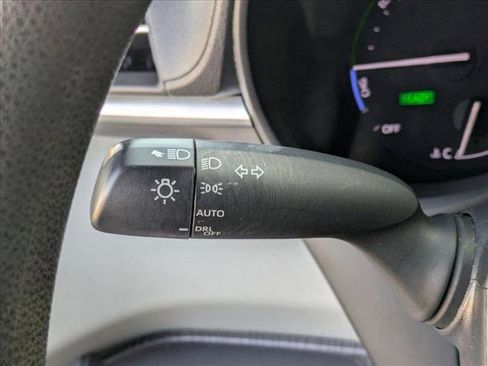 Used 2023 Toyota Sienna LE image 8