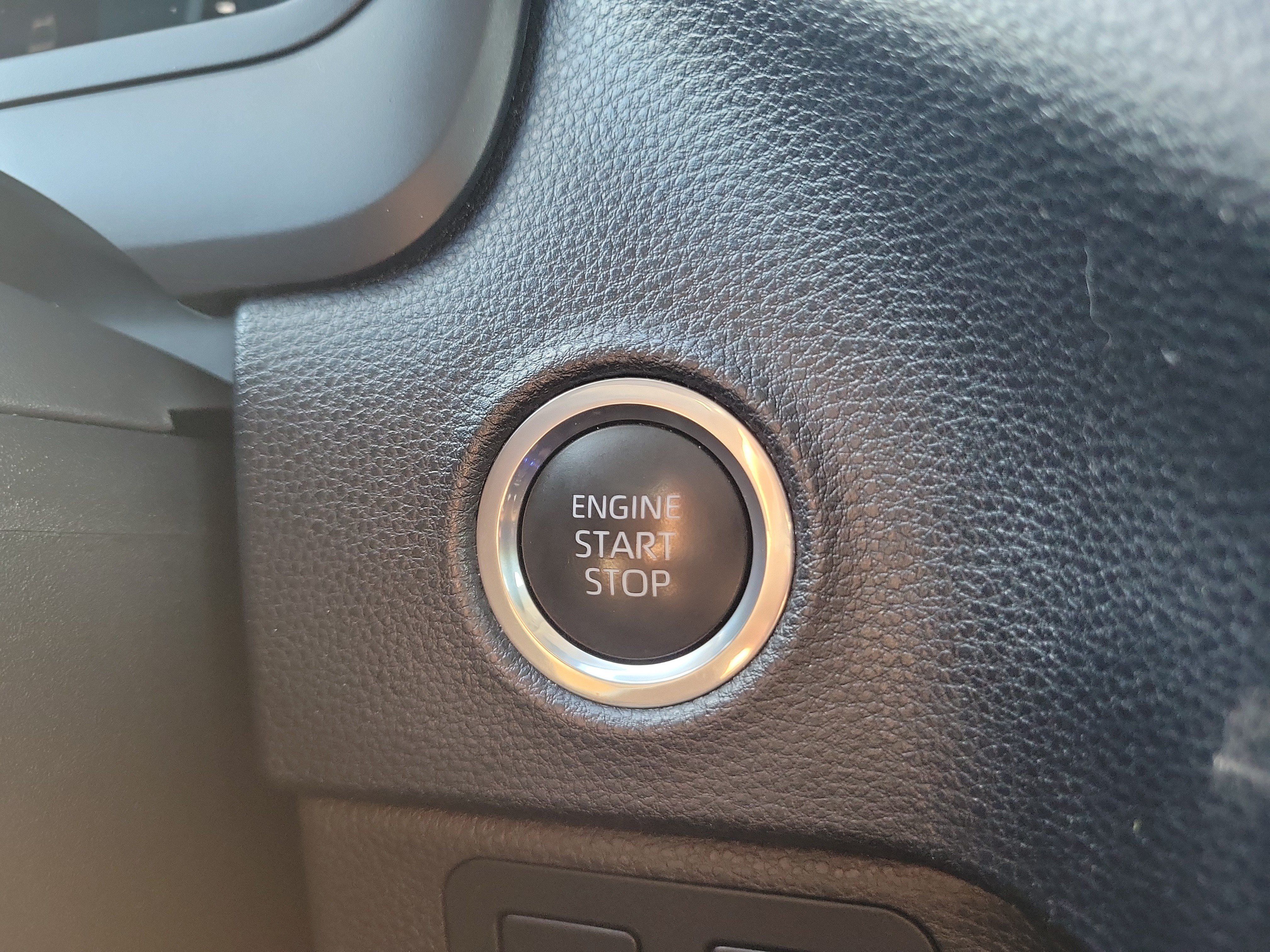 Used 2024 Toyota Tundra SR5 w/ SR5 Convenience Package AWD/4WD image 28