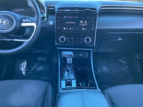 Used 2022 Hyundai Tucson SEL FWD image 11