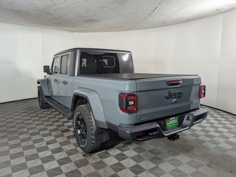 Certified 2025 Jeep Gladiator Willys image 4