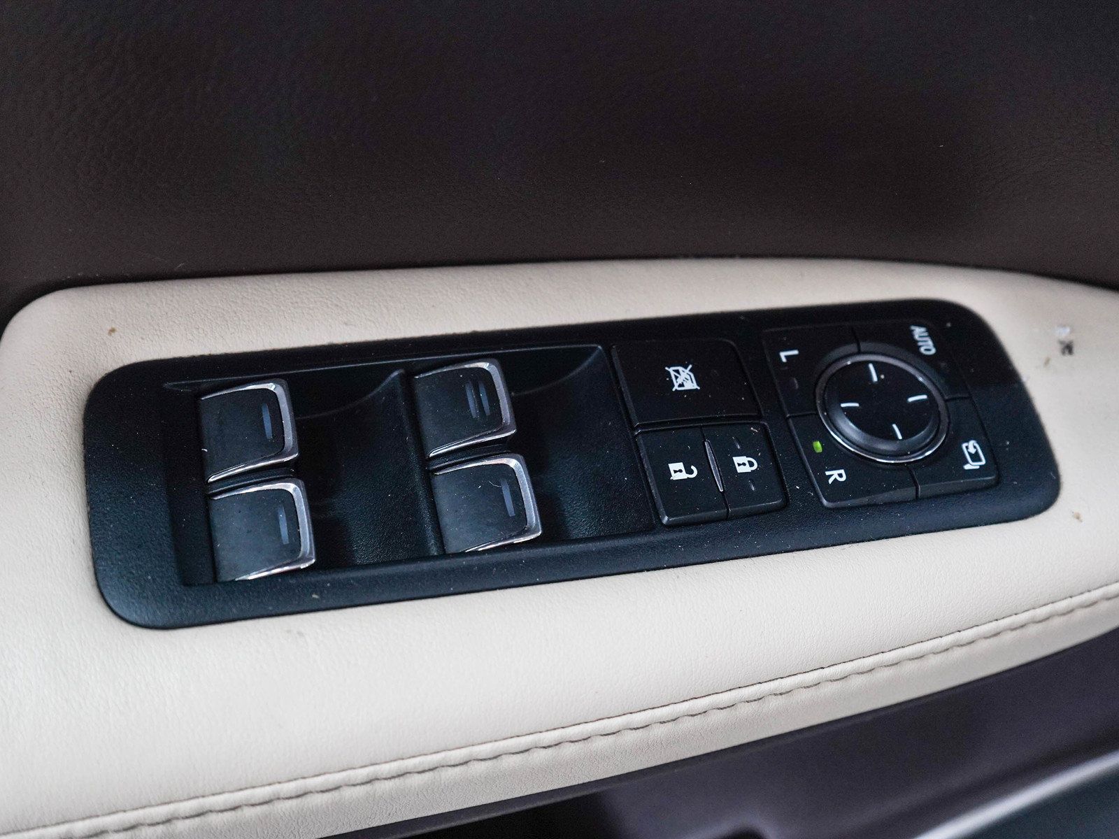 Used 2017 Lexus RX 350 AWD w/ Premium Package image 23