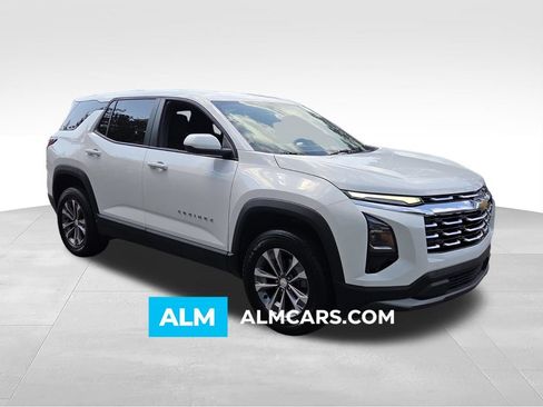 Used 2025 Chevrolet Equinox LT FWD image 1