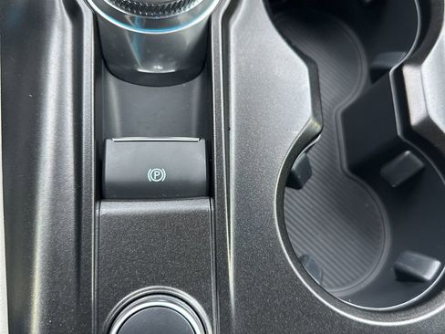 New 2025 Ford Explorer Active w/ Active Comfort Package image 19