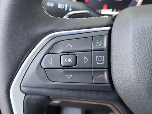 New 2025 Jeep Grand Cherokee L Altitude image 27