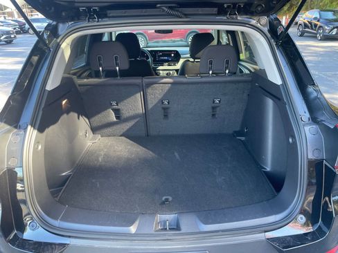 Used 2025 Chevrolet TrailBlazer LT image 27