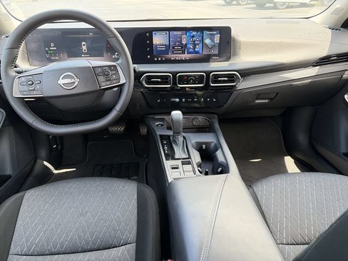 Certified 2026 Nissan Sentra SV w/ SV Convenience Package FWD image 28