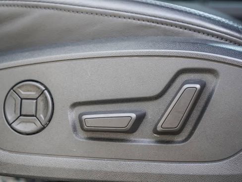 Used 2023 Audi Q3 2.0T Premium Plus w/ Premium Plus Package AWD/4WD image 22