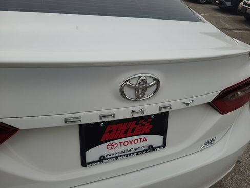 Used 2023 Toyota Camry SE image 29
