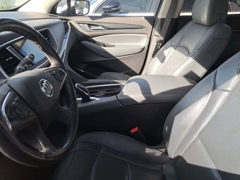 Used 2019 Buick Enclave Premium image 4
