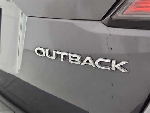 Used 2020 Subaru Outback Limited image 12