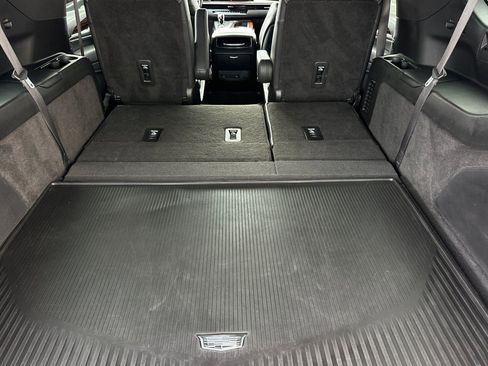 Used 2022 Cadillac Escalade ESV Luxury image 15