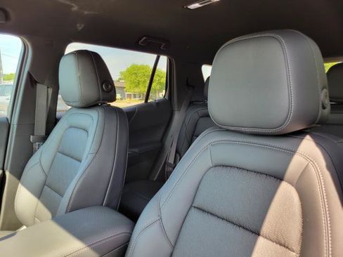 New 2026 Chevrolet Equinox LT w/ Convenience Package II AWD/4WD image 10
