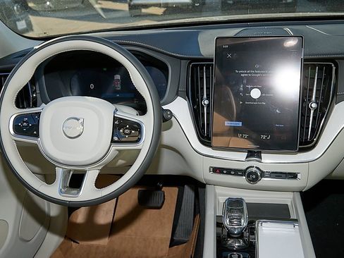 New 2026 Volvo XC60 T8 Ultra w/ Protection Package Premier image 23