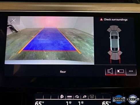 Used 2024 Audi Q8 e-tron Premium image 53