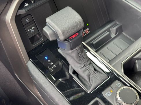 Used 2026 Toyota Tundra Limited w/ TRD Off-Road Package AWD/4WD image 32