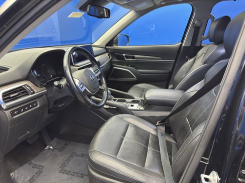 Used 2021 Kia Telluride EX w/ EX Premium Package image 11