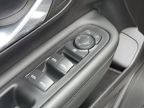 Used 2024 GMC Terrain SLE FWD image 6