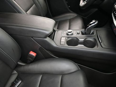 Used 2024 Cadillac XT4 Premium Luxury image 50