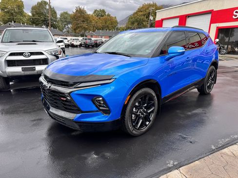 Used 2025 Chevrolet Blazer RS w/ Driver Confidence II Package image 8