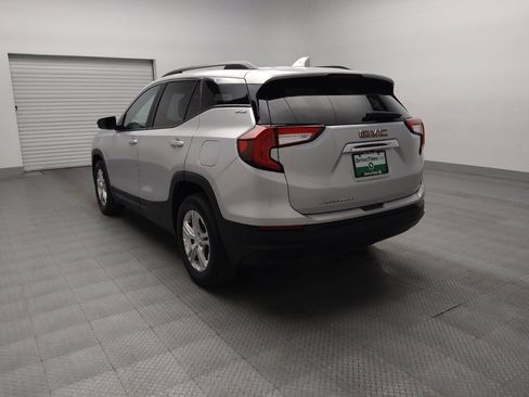 Used 2022 GMC Terrain SLE w/ Driver Convenience Package image 5