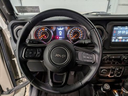 Used 2022 Jeep Wrangler Unlimited Sport image 14