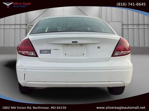 Used 2006 Ford Taurus SEL image 3