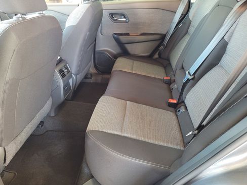 Certified 2023 Nissan Rogue SV image 6