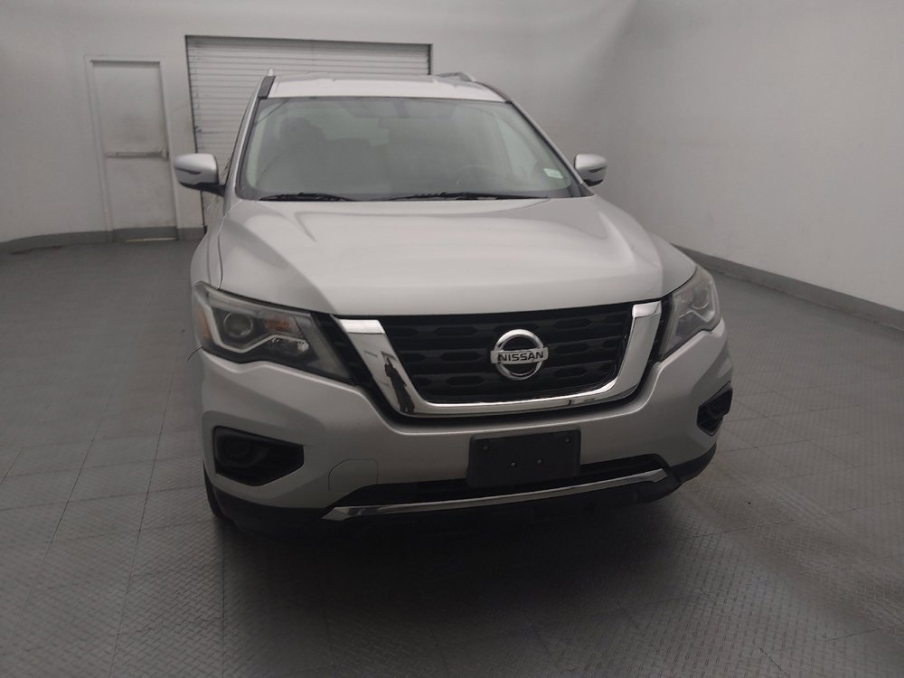 Used 2019 Nissan Pathfinder S AWD/4WD image 14