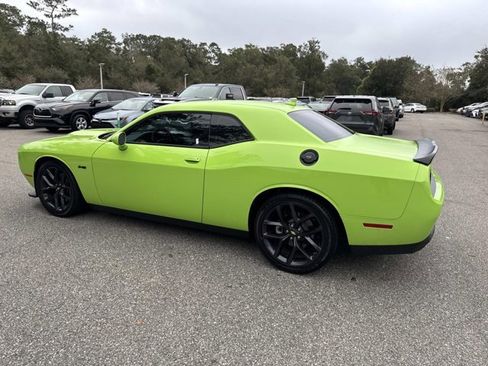 Used 2023 Dodge Challenger R/T w/ Plus Package image 4