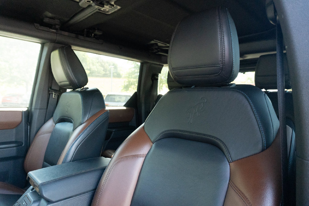 Used 2024 Ford Bronco Outer Banks AWD/4WD image 19